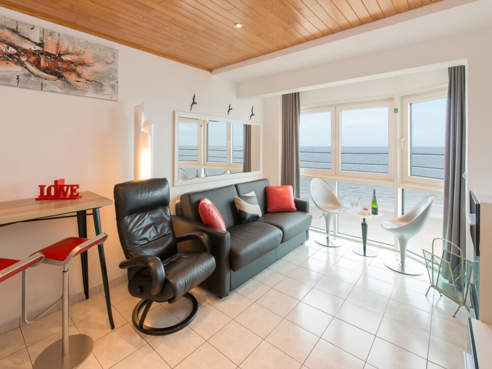 Apartment With Frontal sea View in Ostend