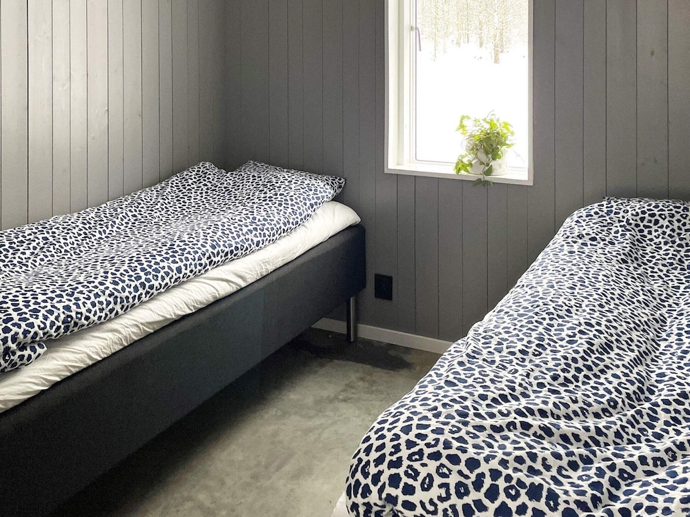 8 Person Holiday Home in Hacksvik-by Traum view 3