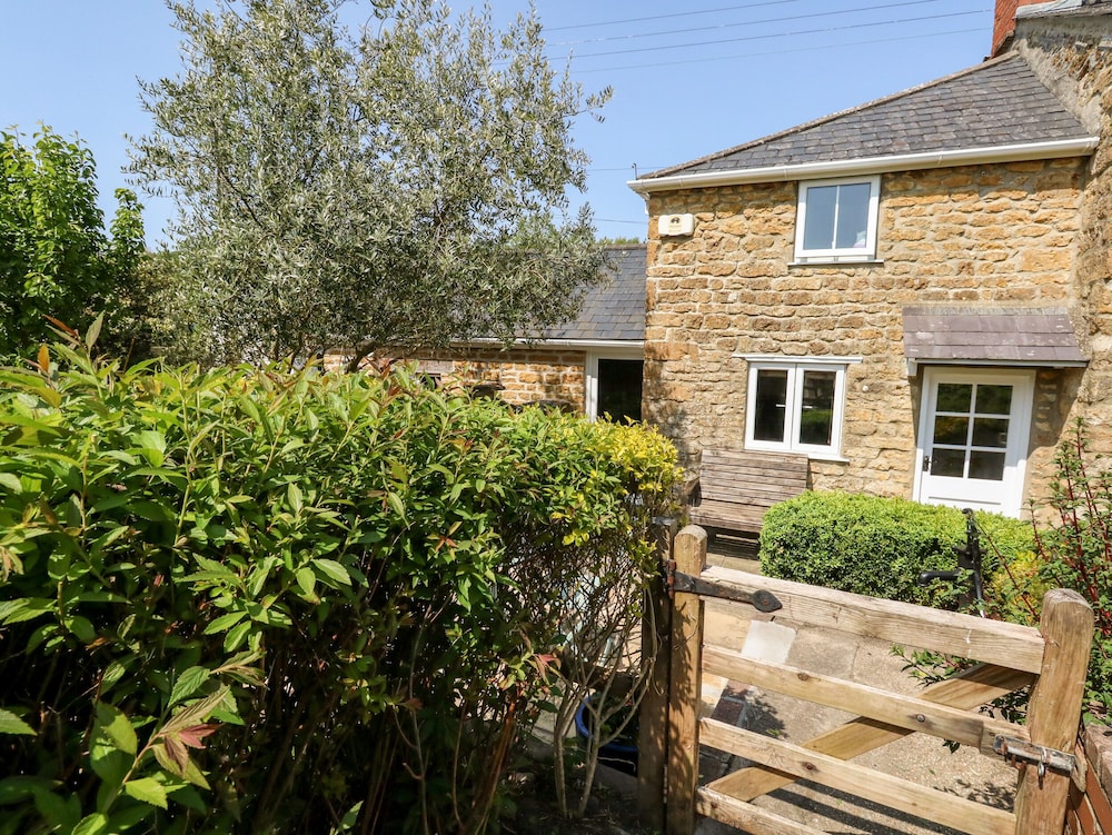 Tiddlers Cottage