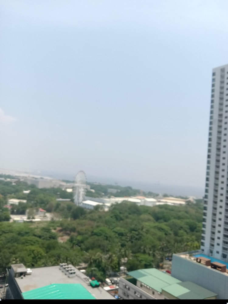 Luxurious Bayview 2BR Near MOA Picc CCP Free Wifi