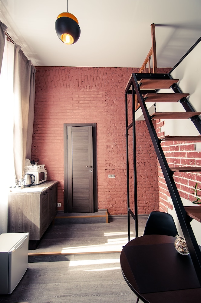 Apartment at the Red Bridge