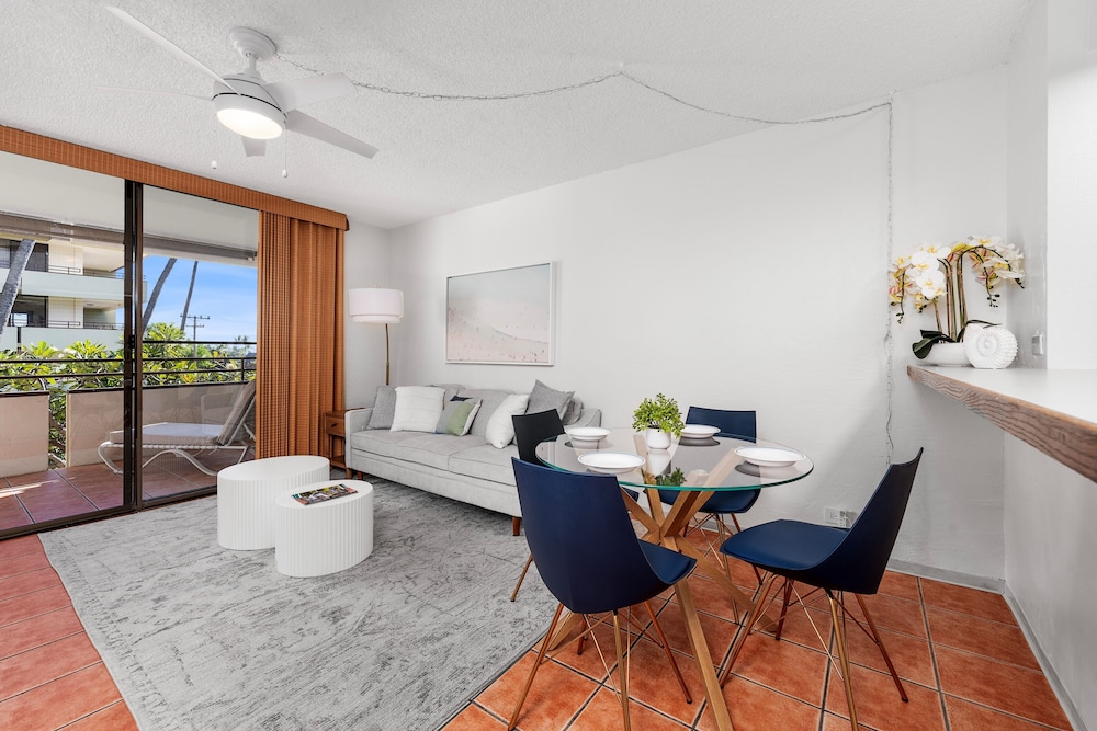 Big Island White Sands Village 202 2 Bedroom Condo