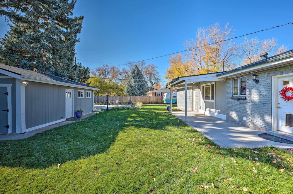 3 Mi to Olde Town Arvada: Modern Duplex w/ Patio! view 4