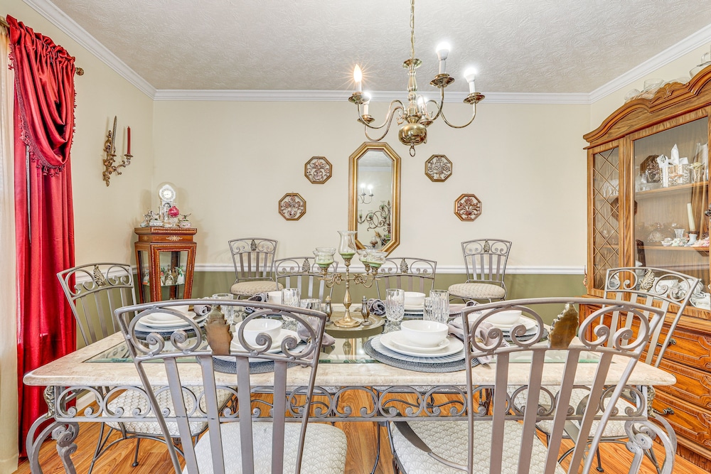 Atlanta Vacations - Classic Lithonia Home - Near Golf  Stone Mtn - Property Image 2