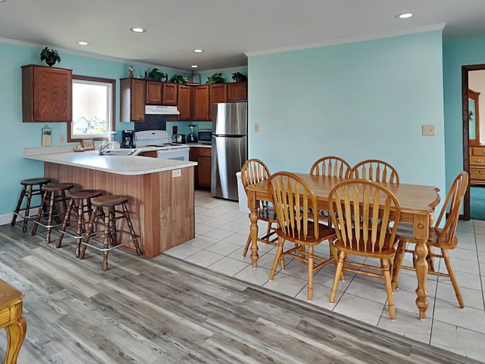 Hoff 1 by Topsail Realty