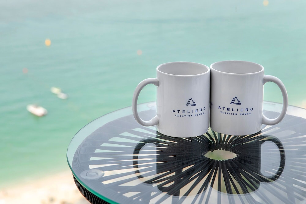 Luxury 2BR at La Vie with sea view