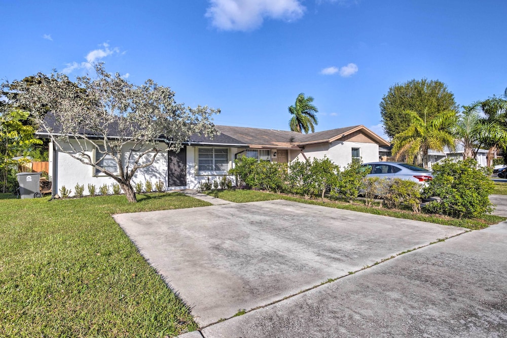 Palm Beach Gardens Duplex - 5 Mi to Beach! - Property Image 3