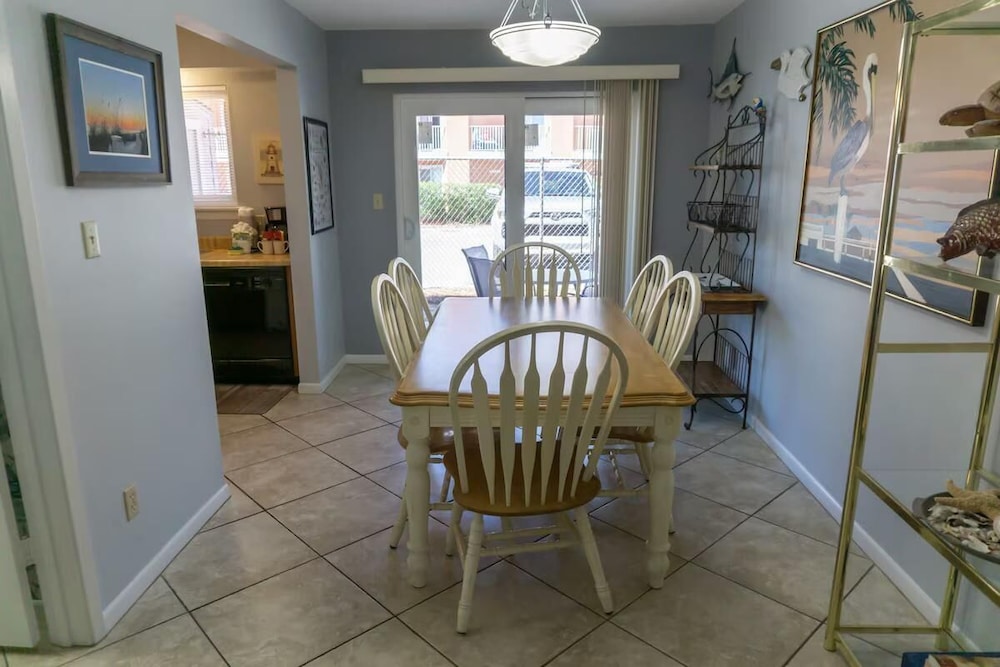 Gulf Winds East #51