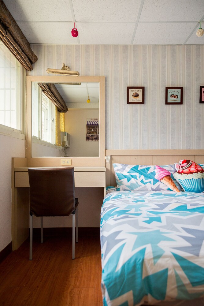 Cozy Room