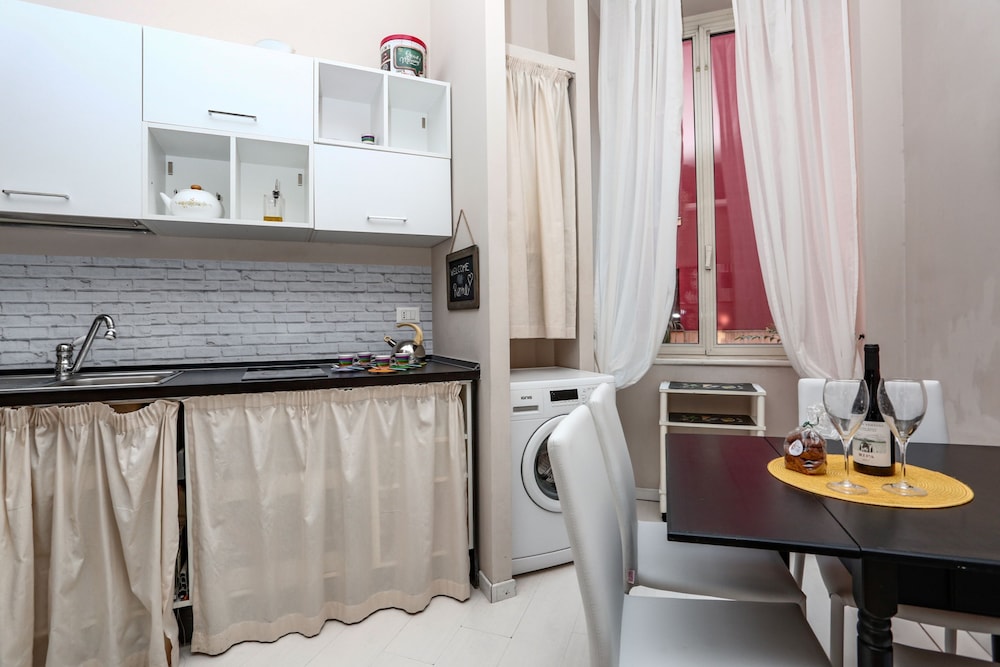 American Uni 2Br Lovely Apt