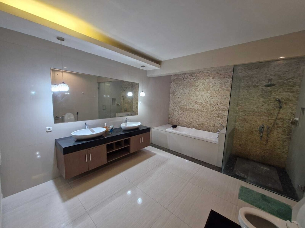 Max Guest House