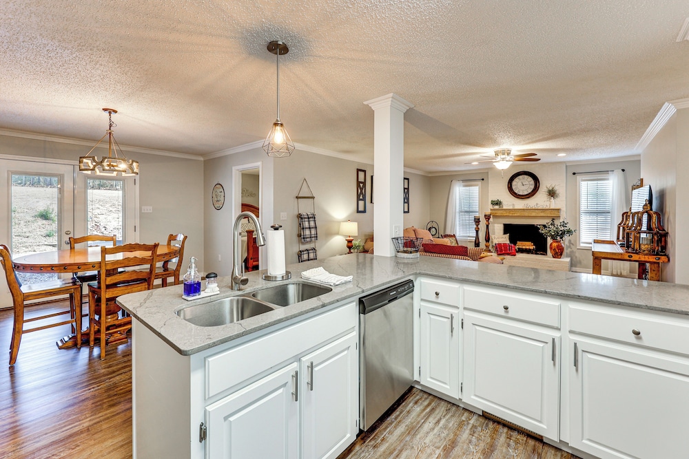Near Lake Dardanelle: Updated Home w/ Large Yard! view 4