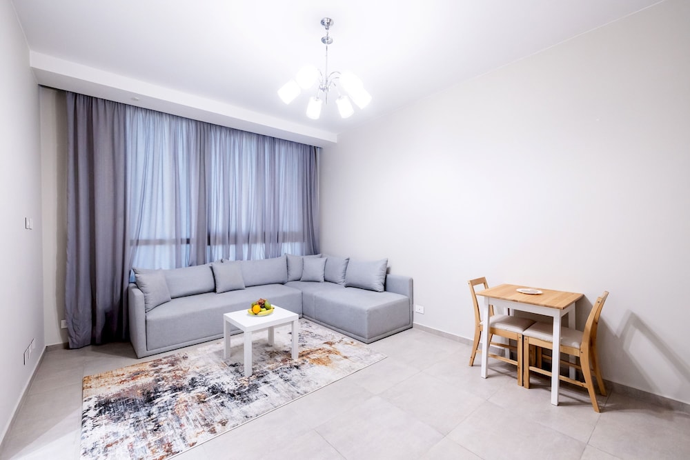 Vesta - Luxury Studio - Aeon Tower