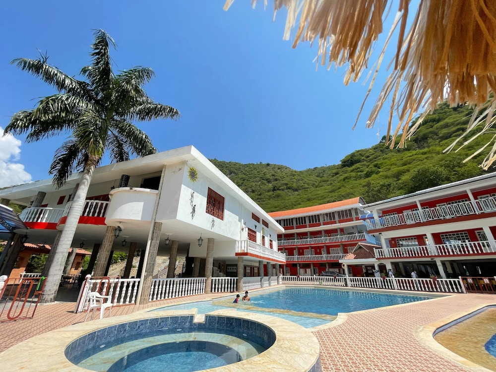 Hotel Mirador de la Montaña - Image 1