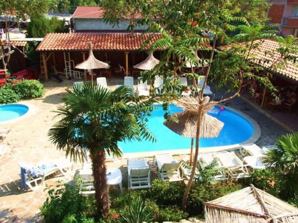 Family hotel Tropicana