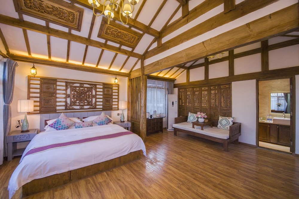 Hua Zhu Fansu Yunju Homestay