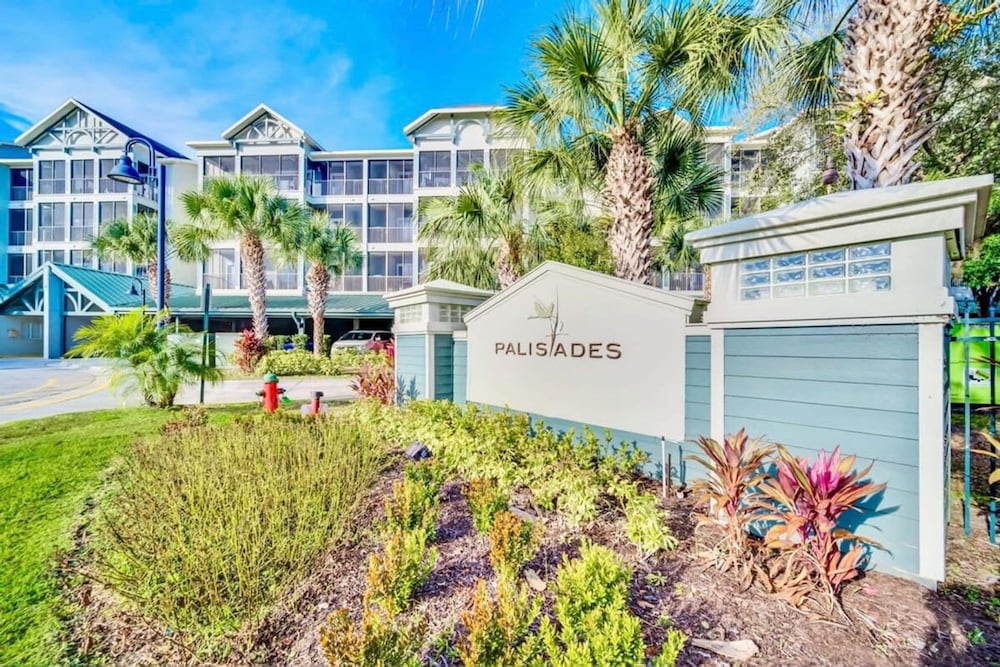 3BR Condo - Pool Hot Tub Sauna - Near Disney