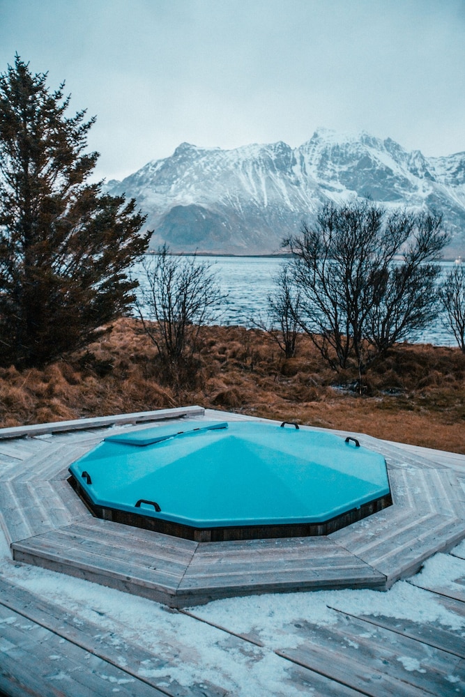Private Cozy House by the Fjord view 4