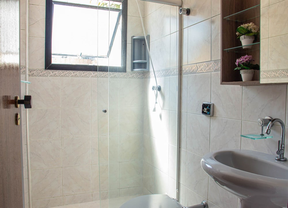 Apartamento Pet Friendly c Garagem a 400m da Praia