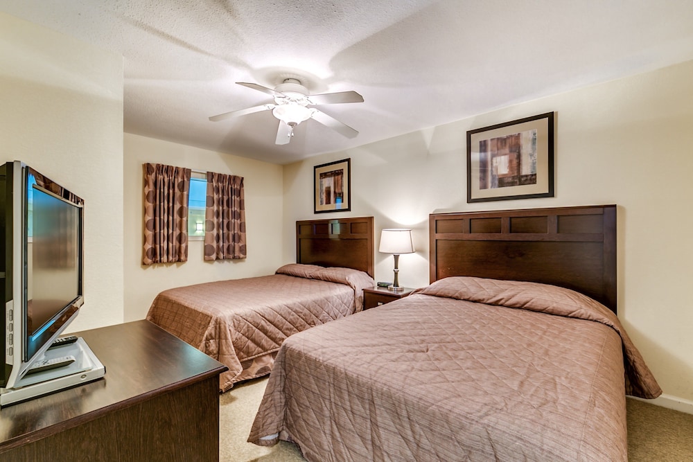 Tilghman Beach and Golf Resort by Condo-World