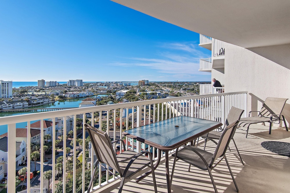 Pelican Beach Terrace 1203