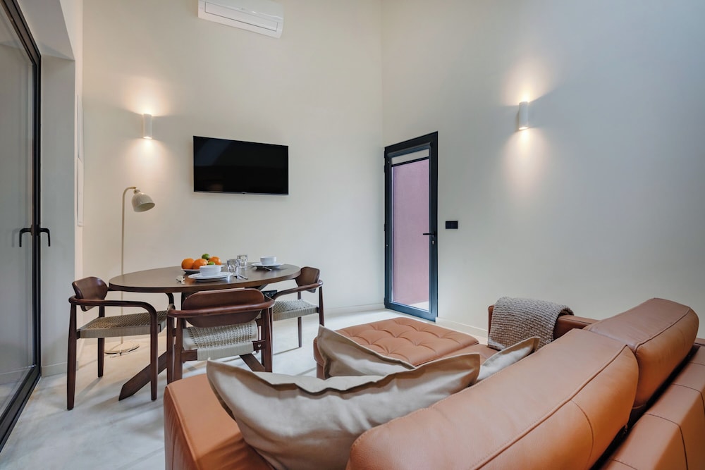Minimalist Loft at Terracotta Collection
