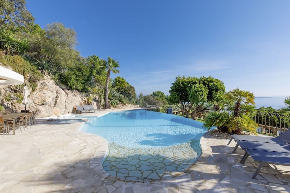 Magnificent Villa With sea View in Theoule sur Mer