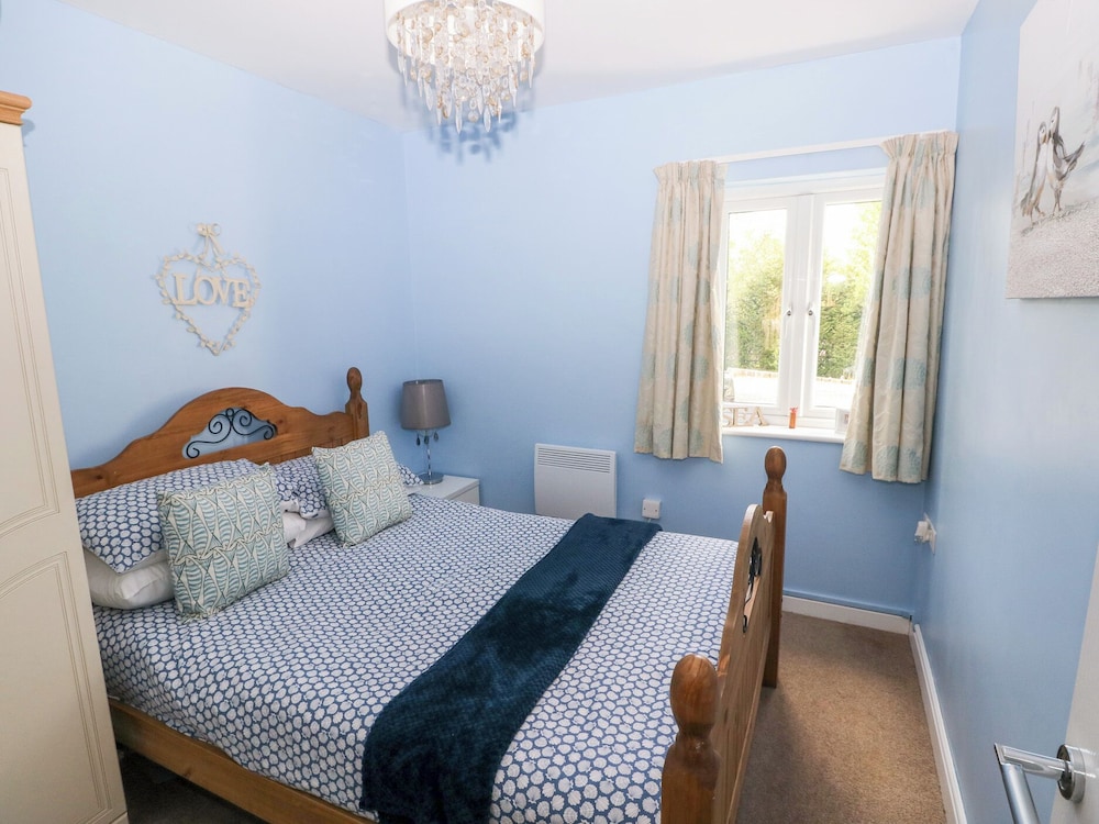 Love Cottage