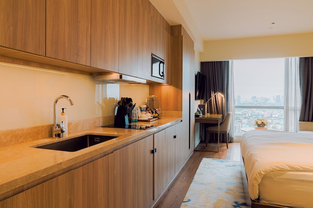 Hotel Residences at Acqua