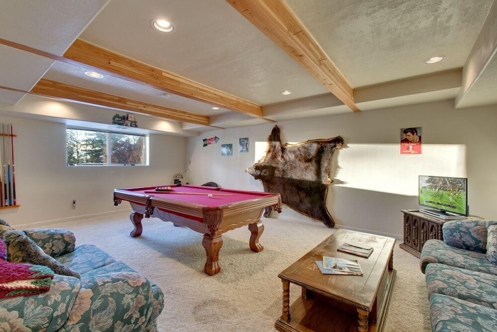 Sequoia Chalet 5 Bedroom Home