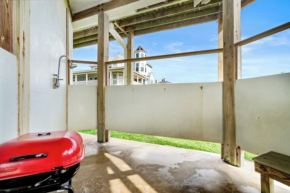 Butterfly Dunes by Ryson Vacation Rentals