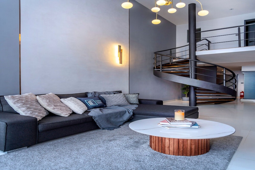 Novo Suites @ Jalan Ampang Skypool
