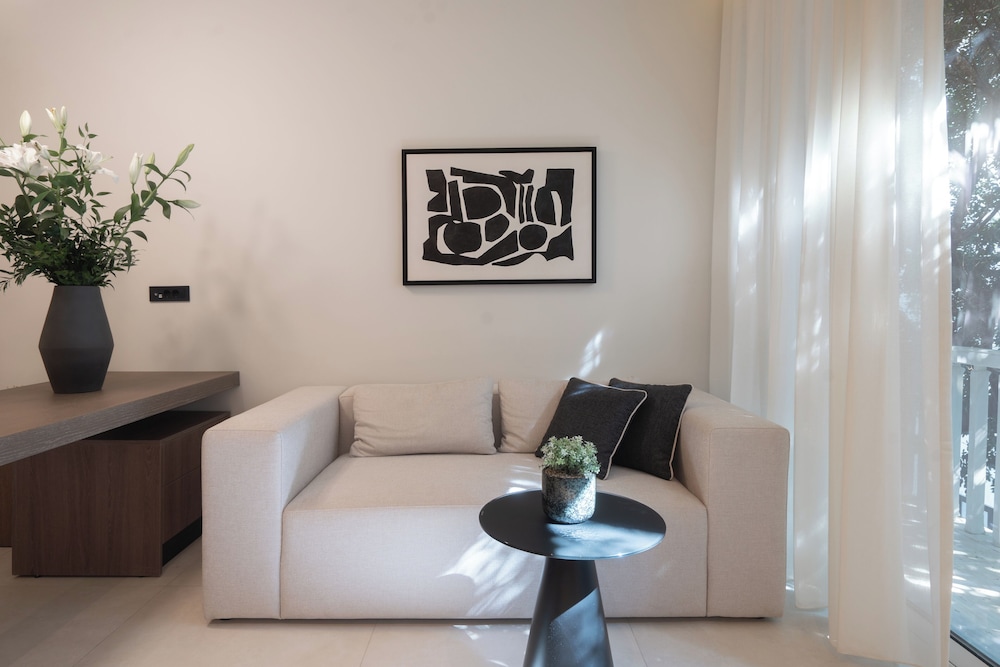 Kolonaki Luxury Studios