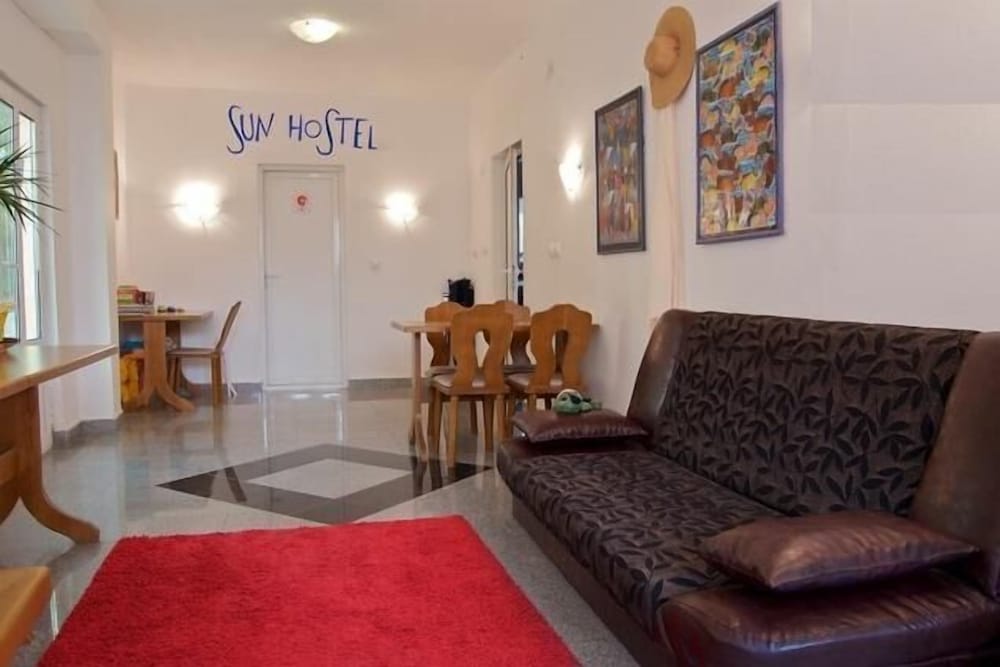 Sun Hostel Budva photo 3