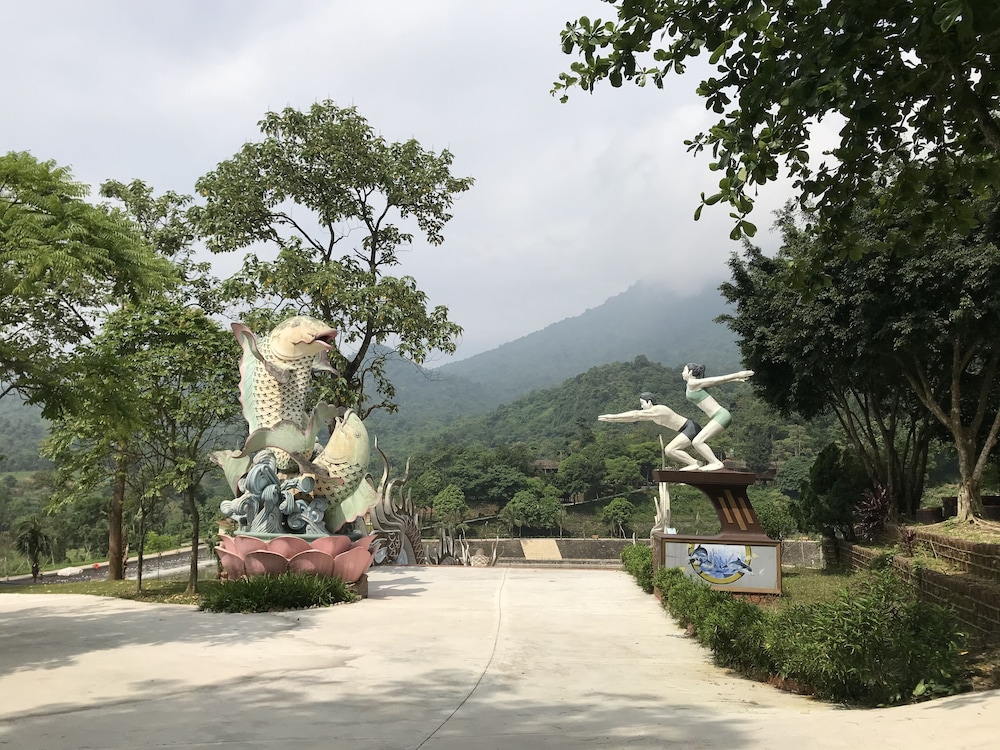 Paragon Resort