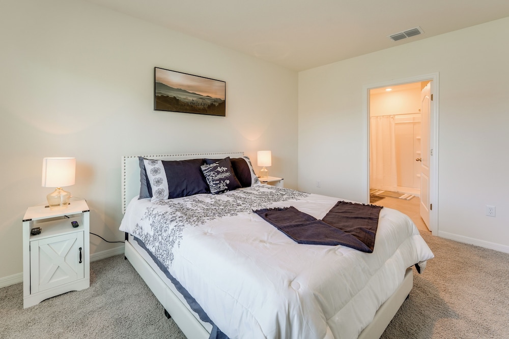 Gated Community < 30 Mi to Disney: Poinciana Home!