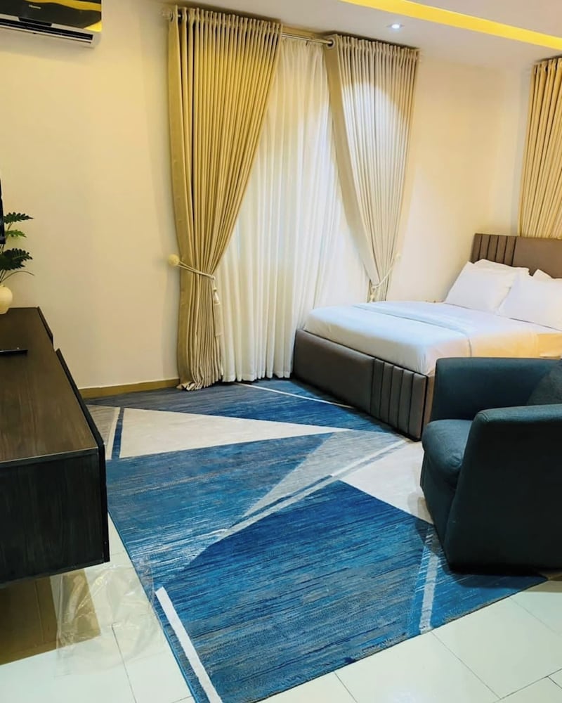 Konar Apartment