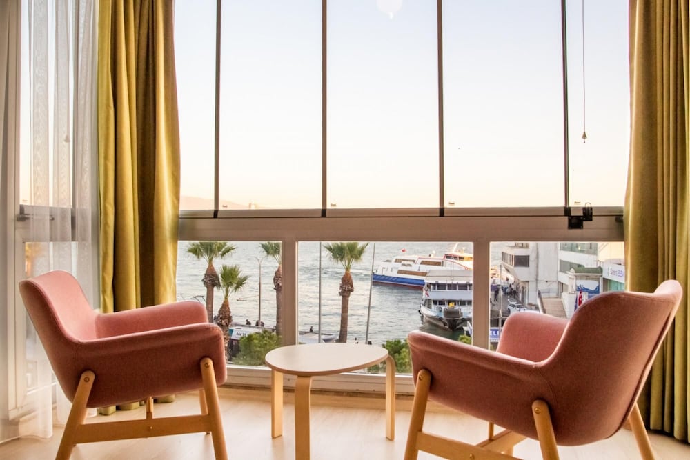 Missafir Flat With Sea View Near Karsiyaka Coast photo 5