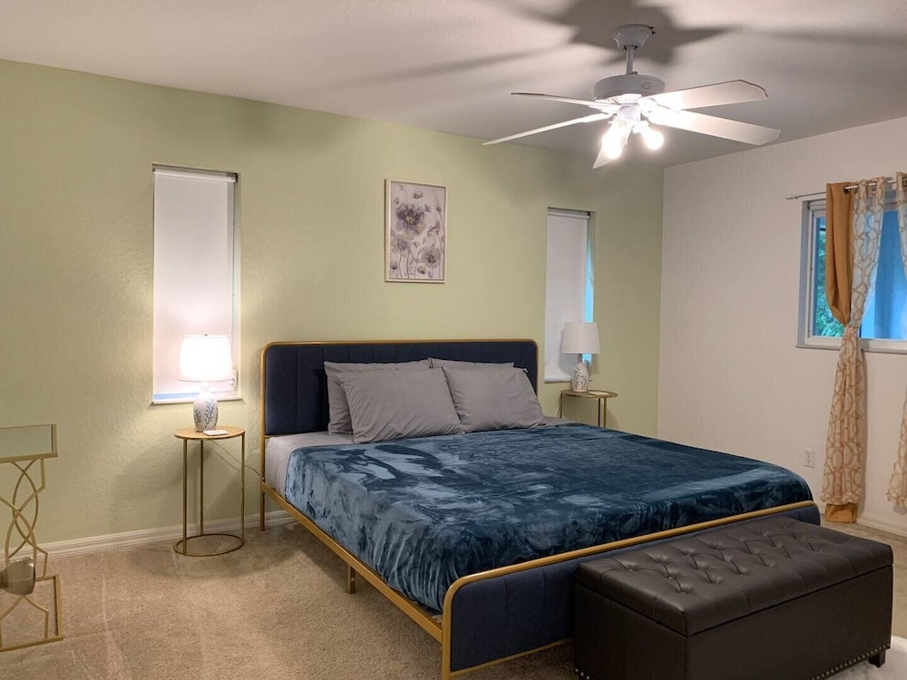 Boaters Dream Getaway In Cape Coral 4 Bedroom Home