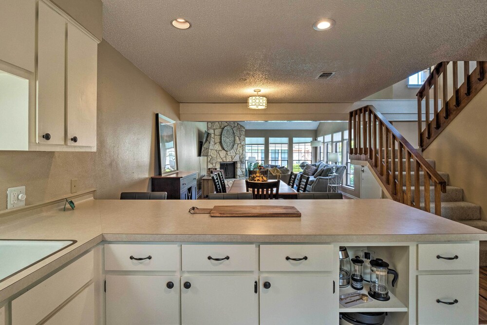 Horseshoe Bay Resort Townhome - Near Lake Lbj! - Property Image 20
