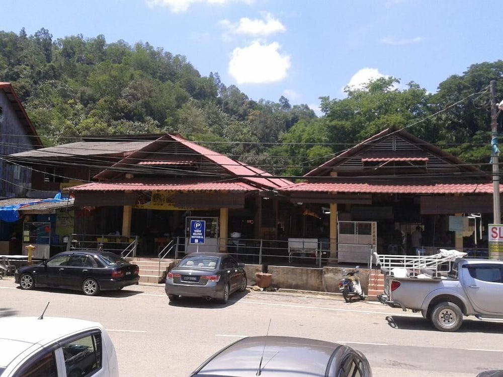 Yee Tai Cafe & Inn