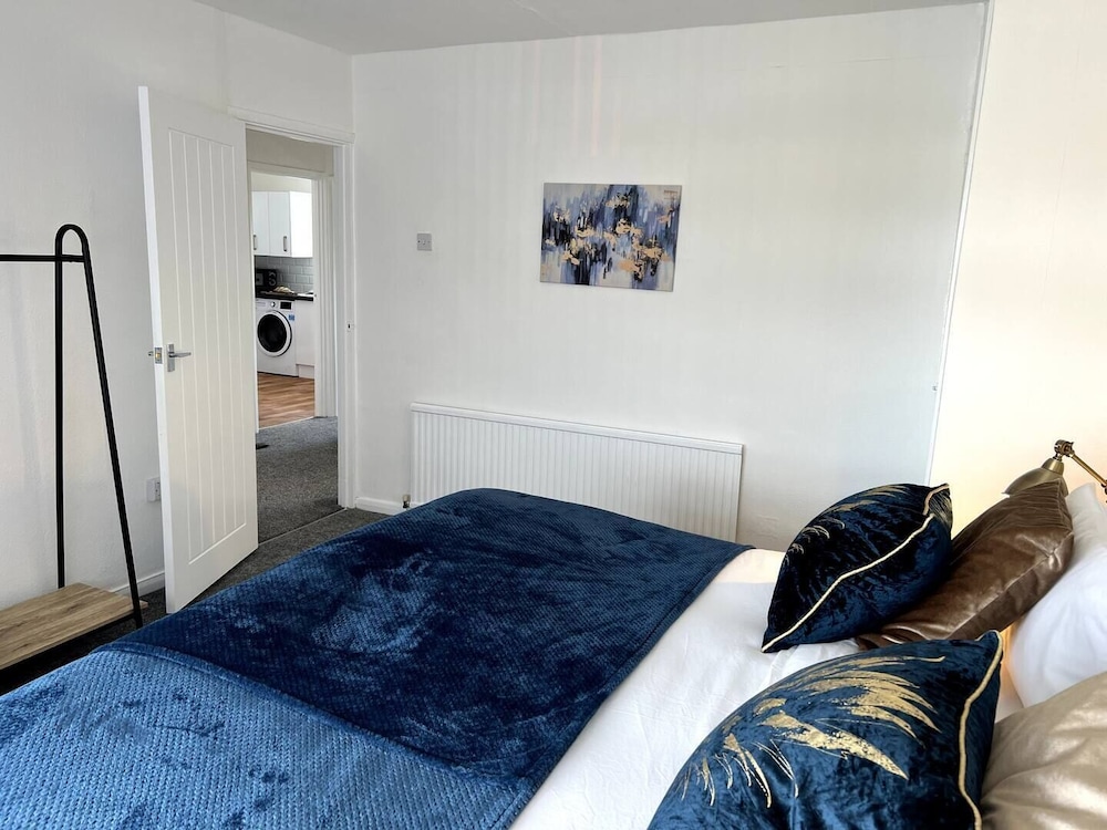 Lambourne - Leicester view 5