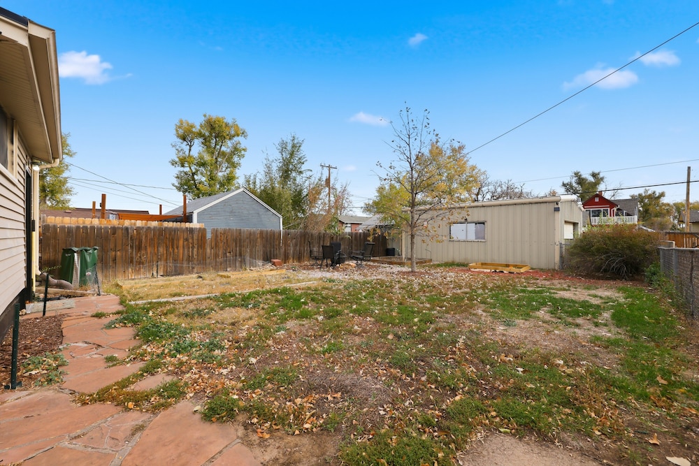 Cozy & Modern 3-bed Bungalow In Heart Of Greeley 3 Bedroom Bungalow