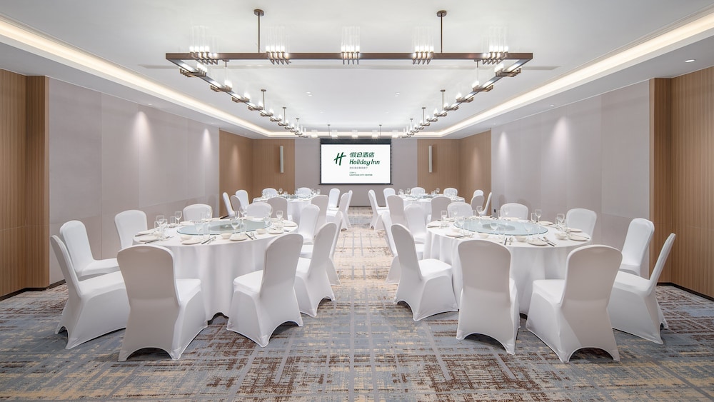 Holiday Inn Liaoyuan City Center by IHG