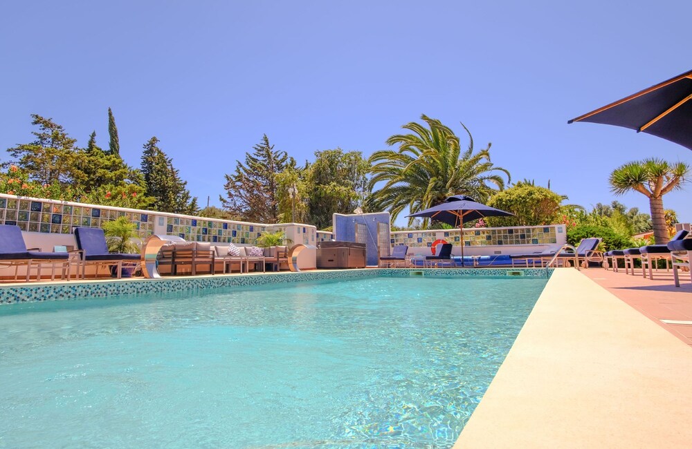 Monte Violeta Apt in Lagos