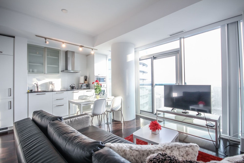 Sarkar Suites - Entertainment District