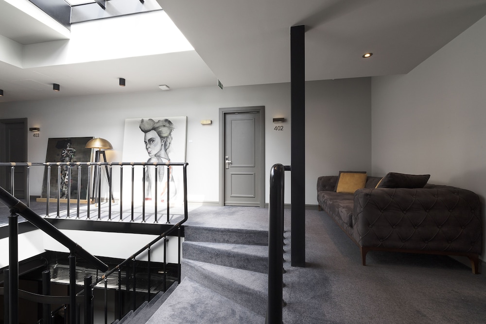 Nabu Hotel - Image 12