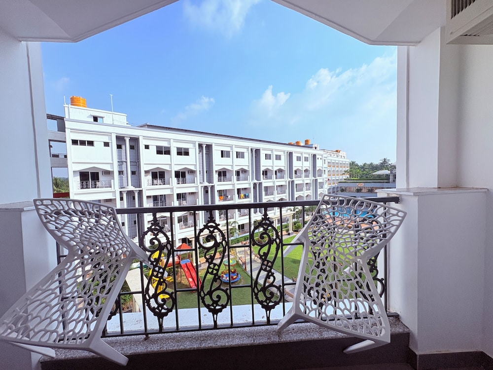 Hotel Jairam Way Bay