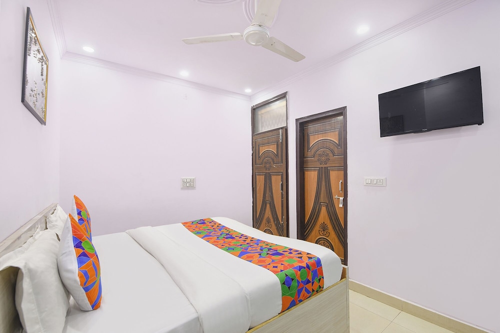 Fabhotel Comfort Home Stay