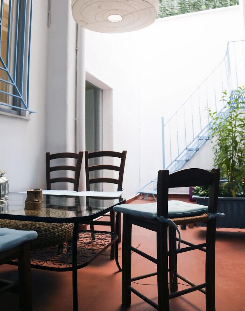 Chameleon Youth Hostel - Hostel photo 1